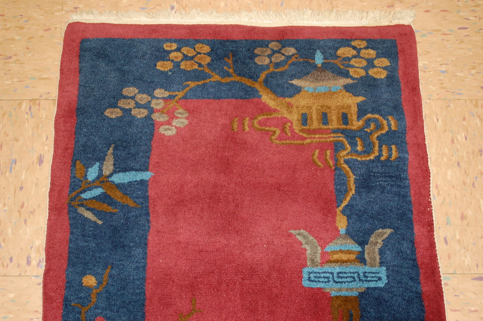 CHINESE WALTER NICHOLS RUG 2' x 2'11" - 2