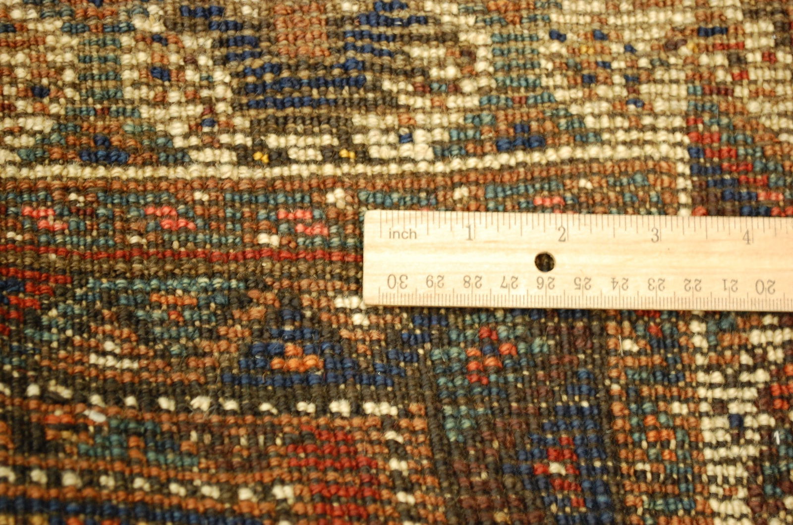 Persian SHIRAZ RUG 5'5" x 6'8" - 10