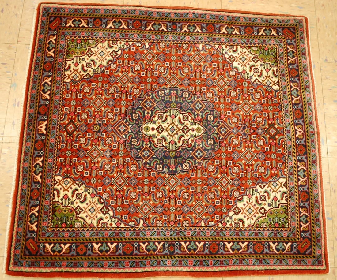PERSIAN SAROUK RUG 2' 7" x 2'9" - 7