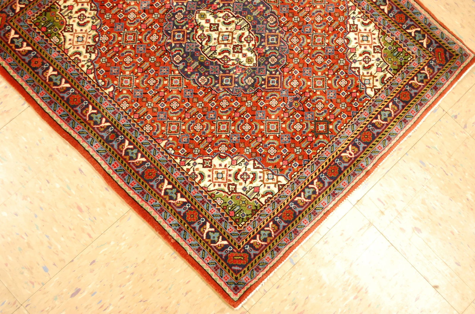 PERSIAN SAROUK RUG 2' 7" x 2'9" - 8