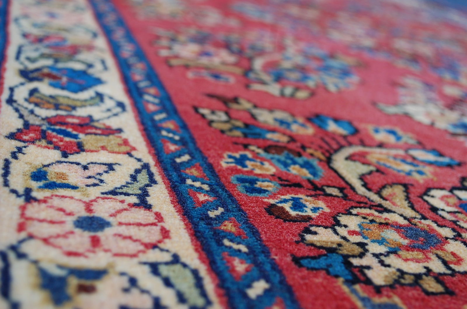 PERSIAN SARUK RUG 2' 7" X 4' 6" - 10