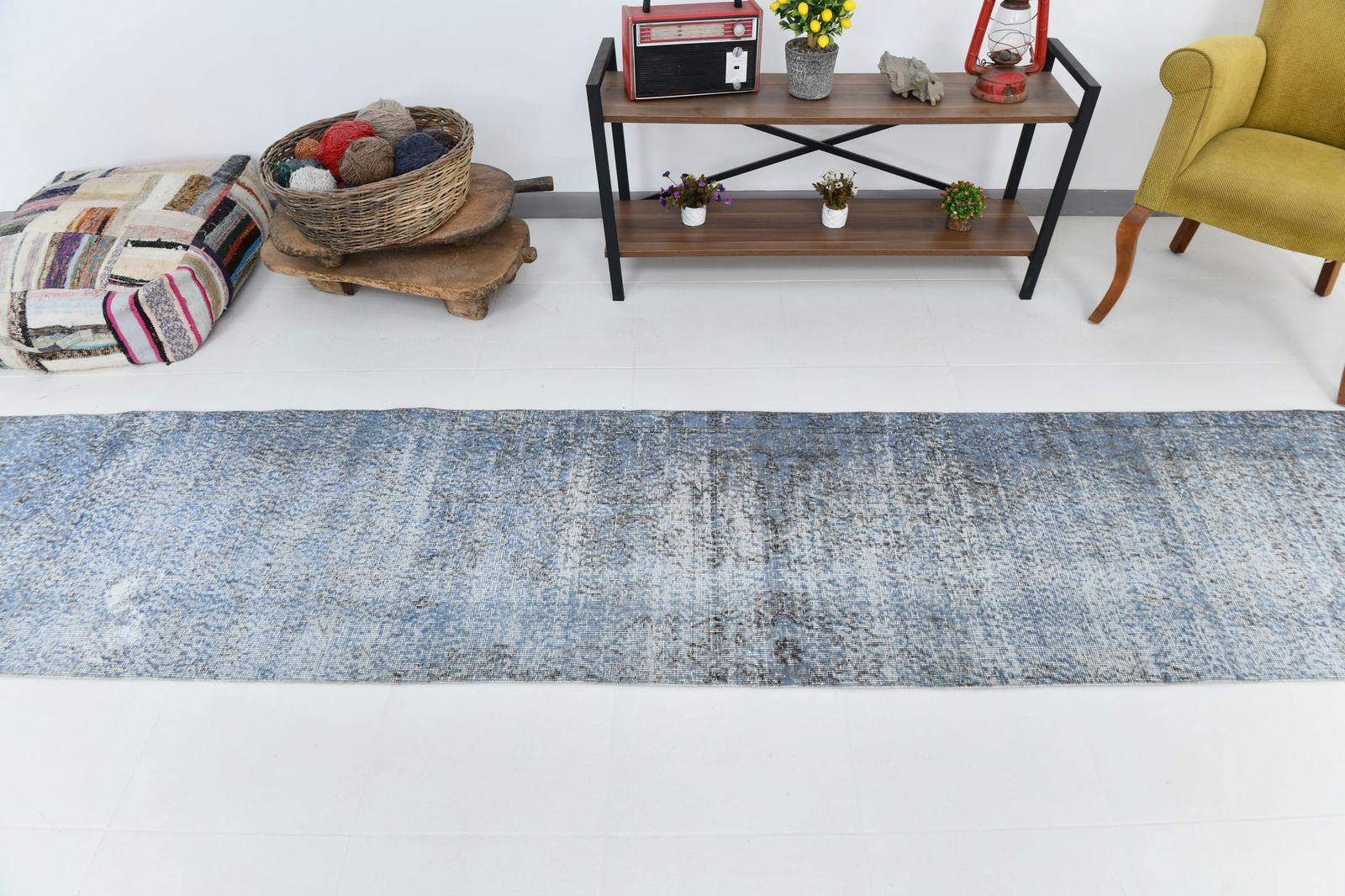 2'5'' x 11'6'' Turkish Vintage Runner Rug - 23228 - 3