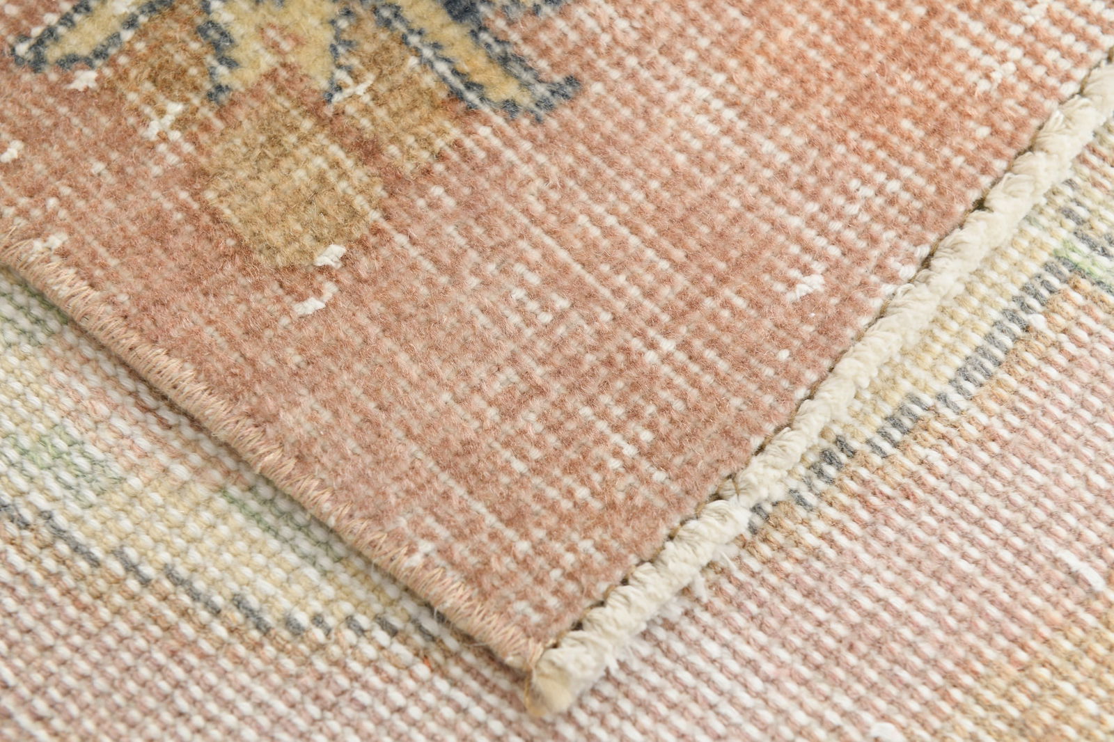 6'6'' x 9'6'' Turkish Vintage Runner Rug - 17906 - 17