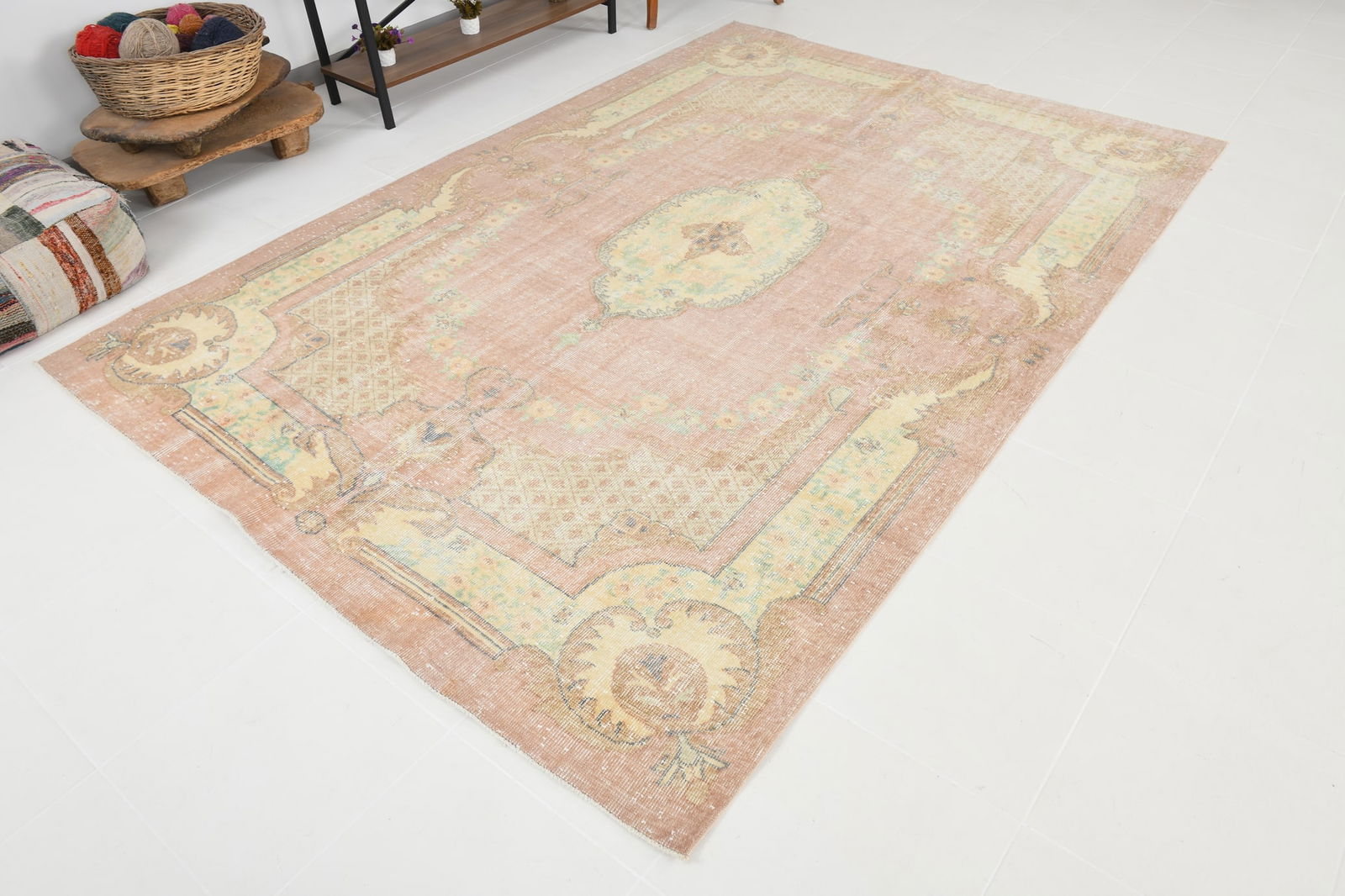 6'6'' x 9'6'' Turkish Vintage Runner Rug - 17906 - 4