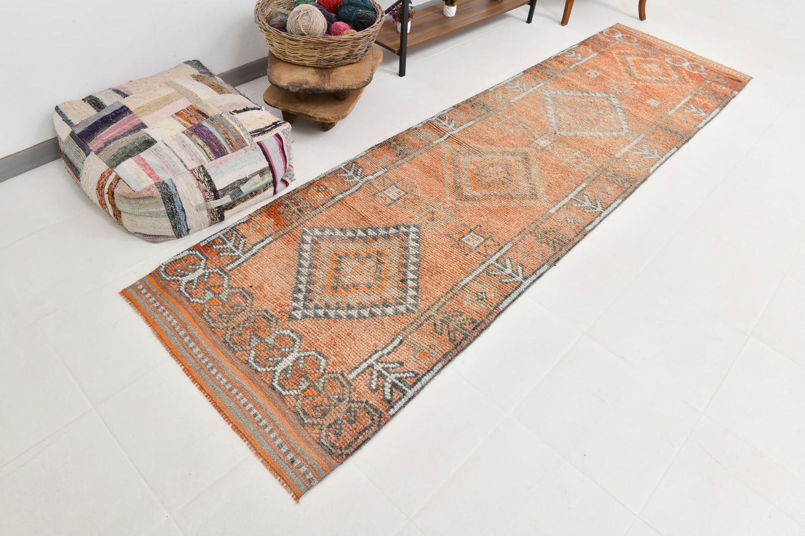 3'1'' x 11'1'' Handmade Vintage Wool Rug - 22294 - 4