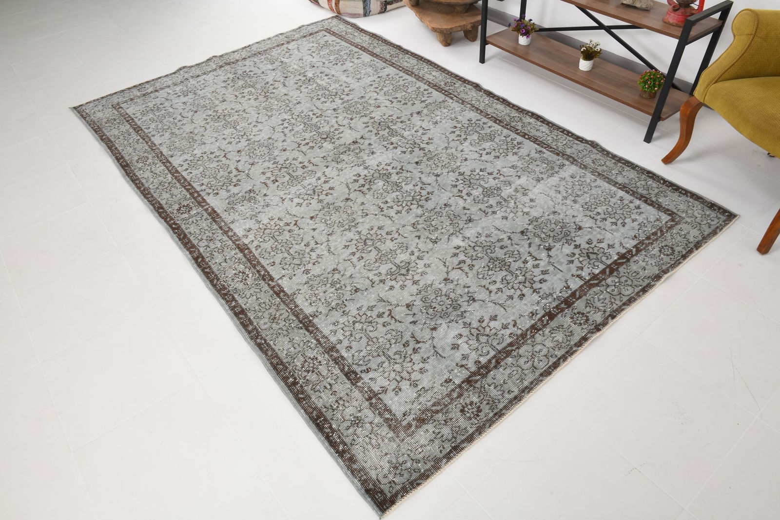 6'2'' x 9'7'' Handmade Vintage Wool Rug - 17992 - 5