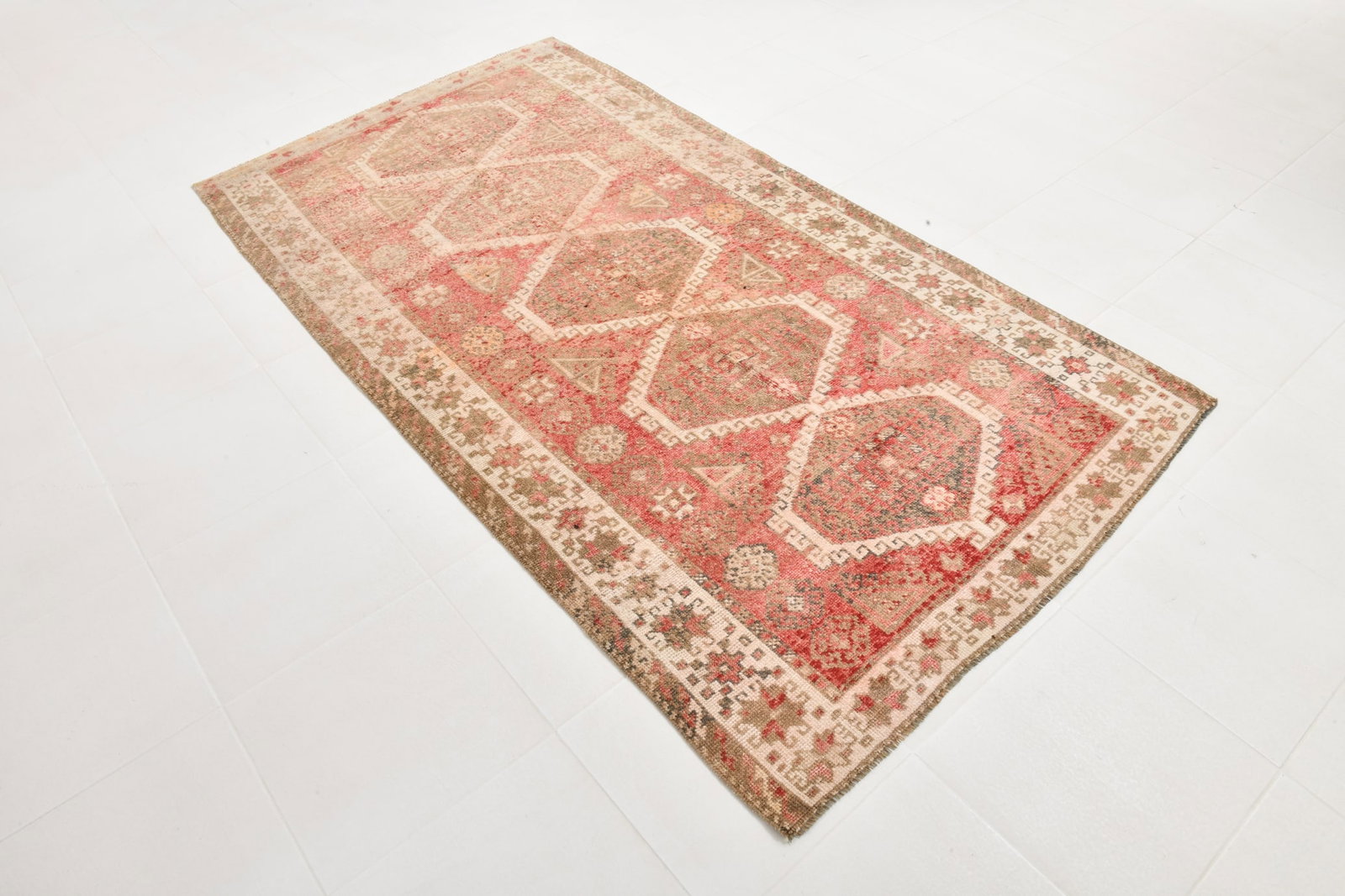 4'5'' x 8'4'' Vintage Wool Runner Rug - 22292 - 19