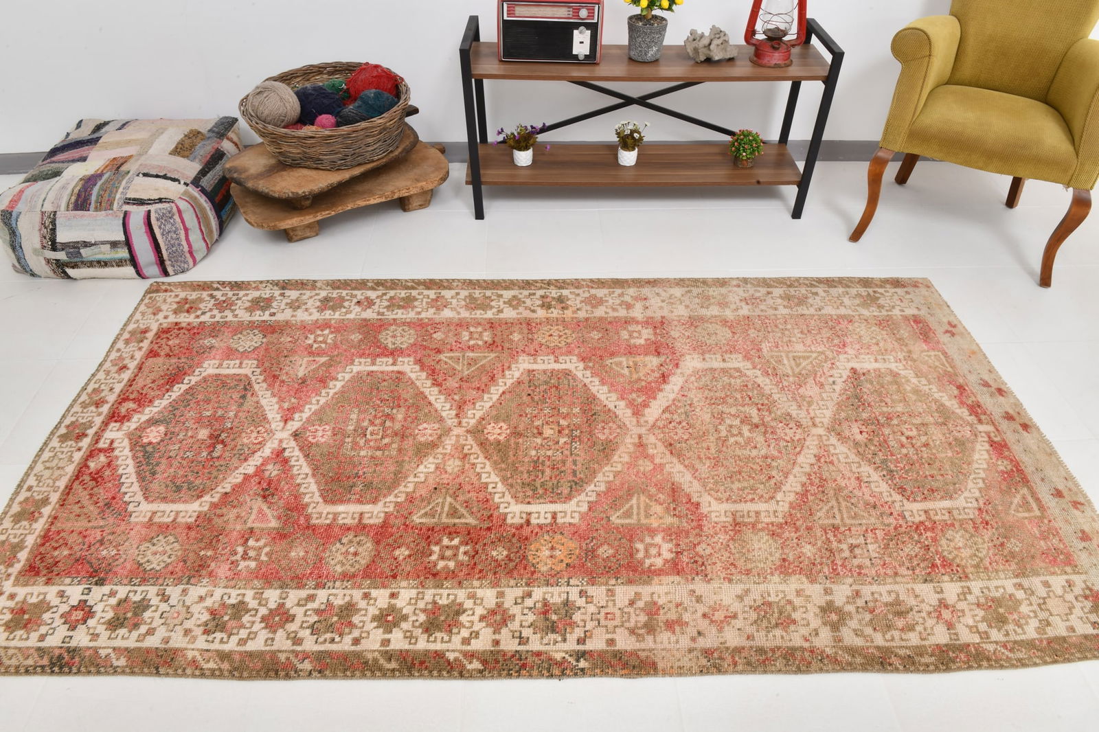 4'5'' x 8'4'' Vintage Wool Runner Rug - 22292 - 3