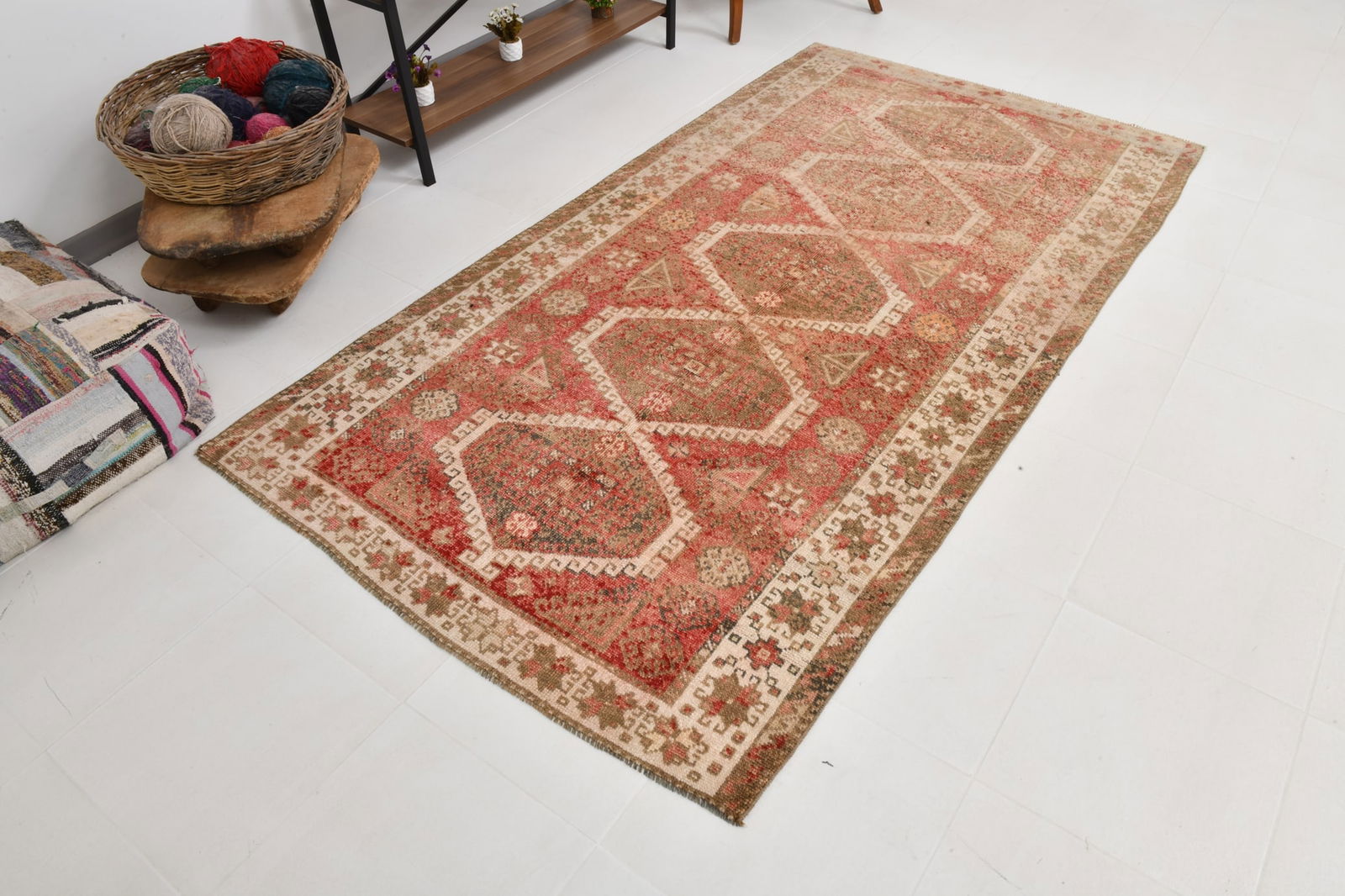 4'5'' x 8'4'' Vintage Wool Runner Rug - 22292 - 4