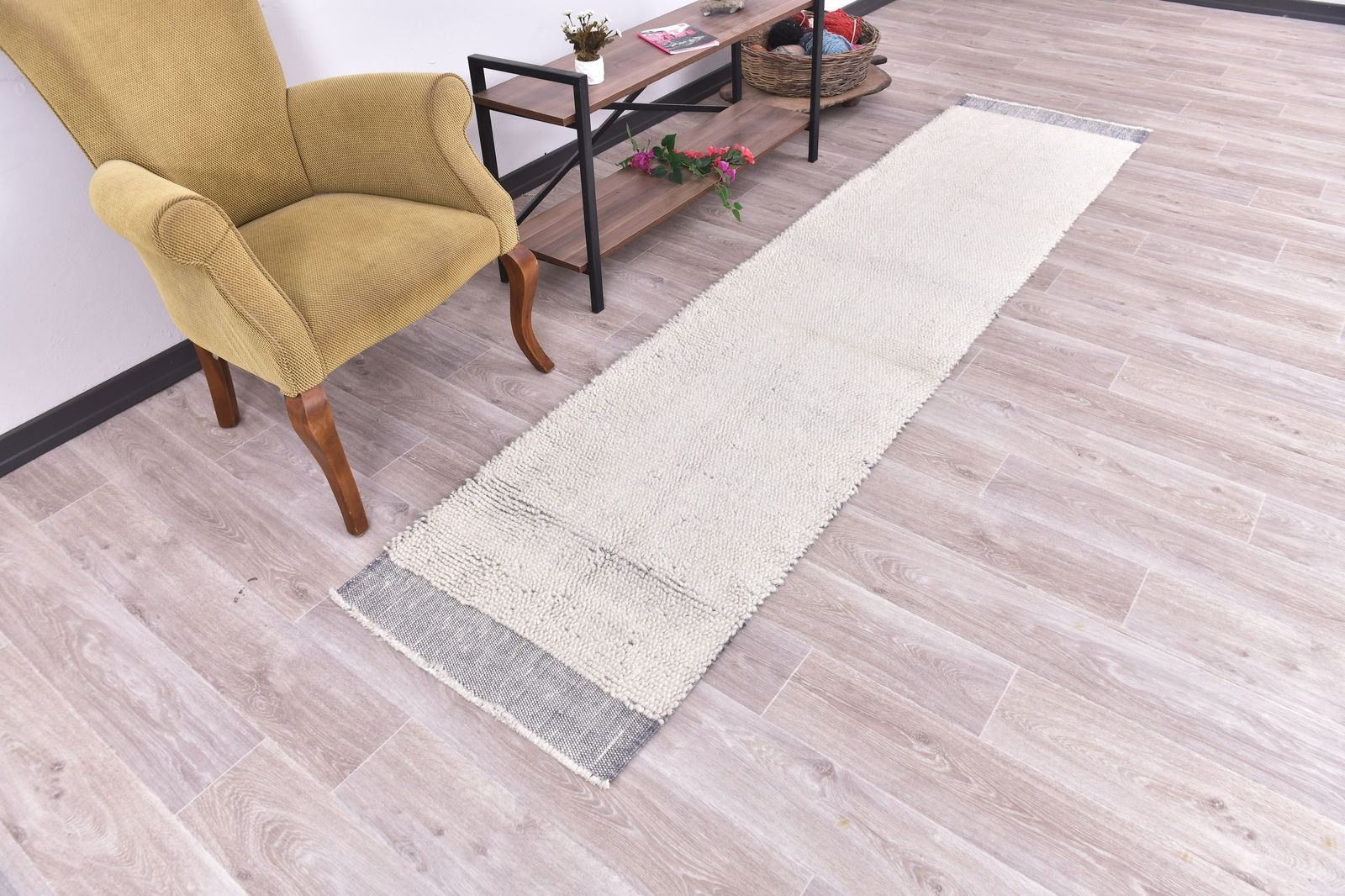 2'2'' x 9'10'' Turkish Vintage Runner Rug - 240799 - 2