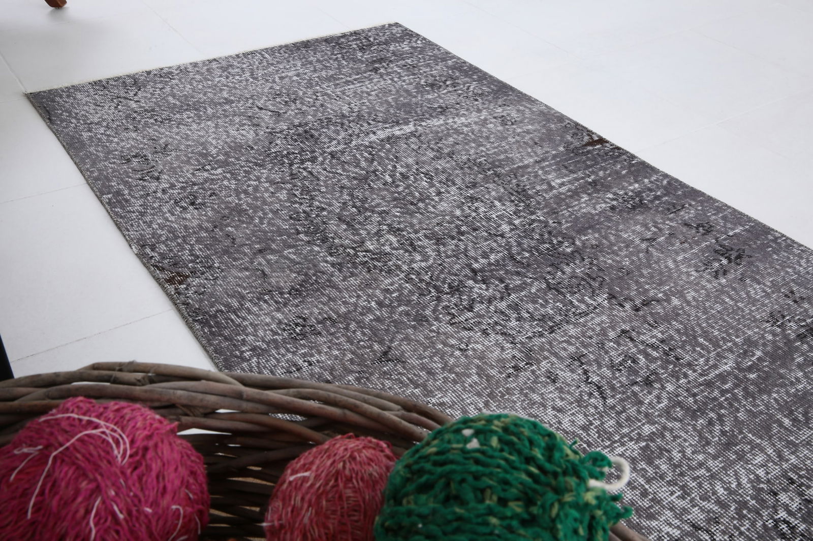 3'1'' x 5'11'' Handmade Vintage Wool Rug - 4845 - 6