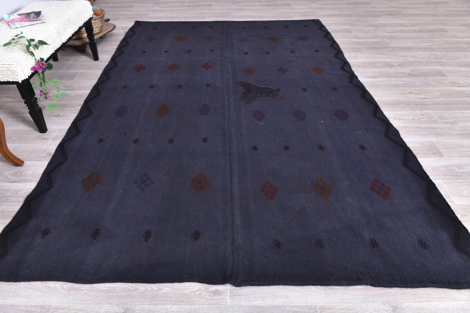 6'9'' x 10'5'' Turkish Vintage Hemp Rug - 241500 - 3