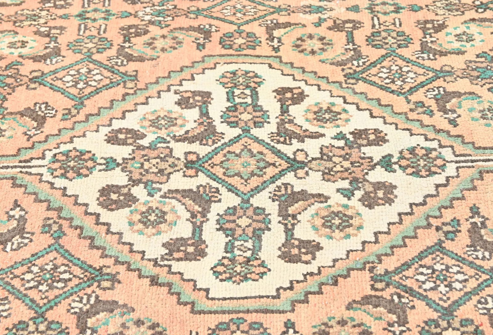 Muted Light Salmon Antique Floral 7X10 Distressed Oriental Rug - 5