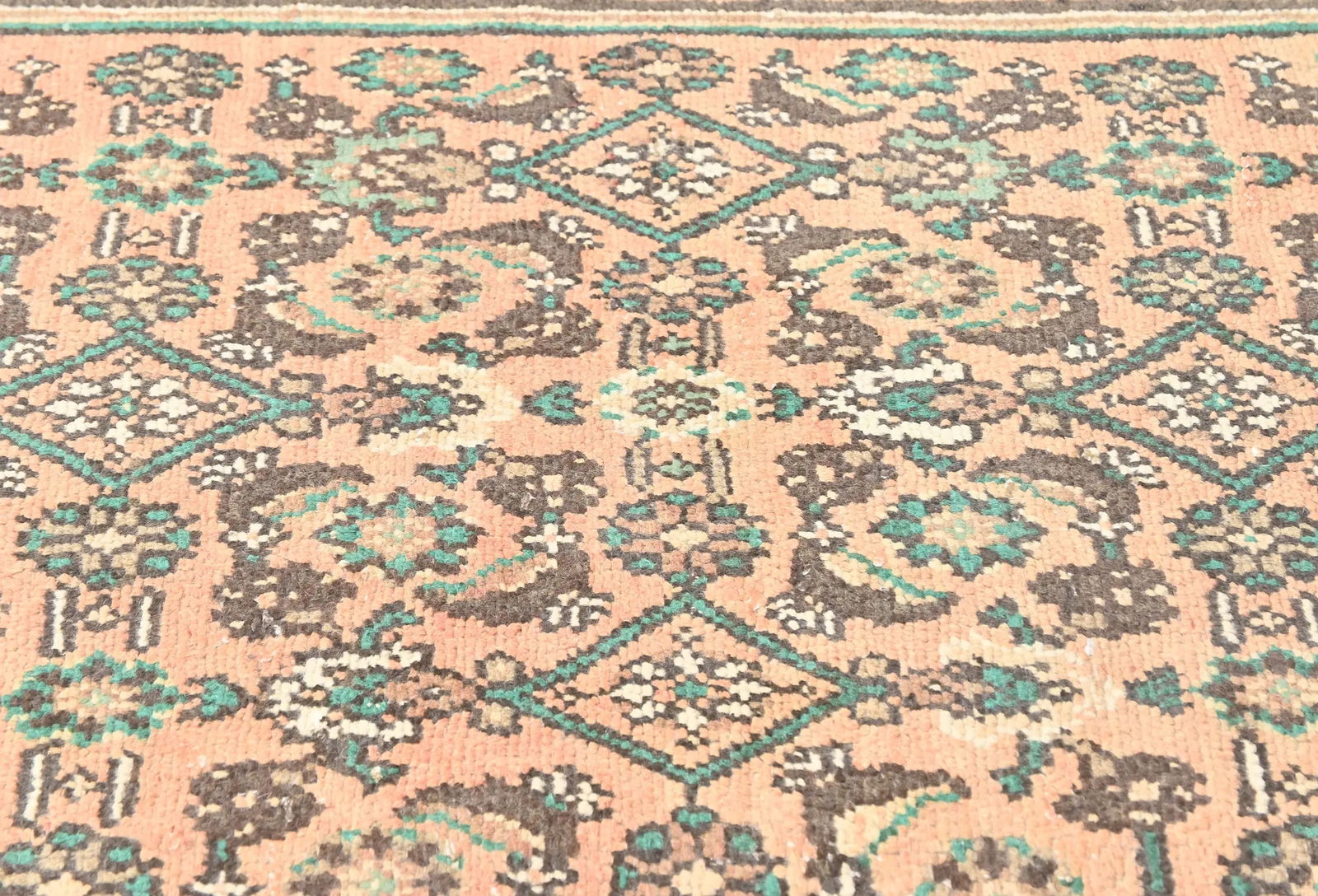 Muted Light Salmon Antique Floral 7X10 Distressed Oriental Rug - 7