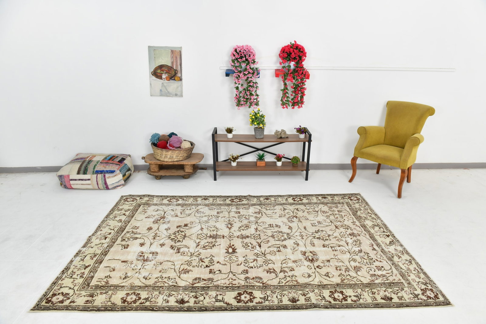 5'8'' x 9'0'' Handmade Vintage Wool Rug - 24722: Title: 5'8'' x 9'0'' Handmade Vintage Wool Rug - 24722 Description:5'8'' x 9'0'' Handmade Vintage Wool Rug - 24722 Origin:Turkiye Date/Period:1960-90 Materials:Wool,Cotton Dimension:5'8''x9'0'' ft, 17