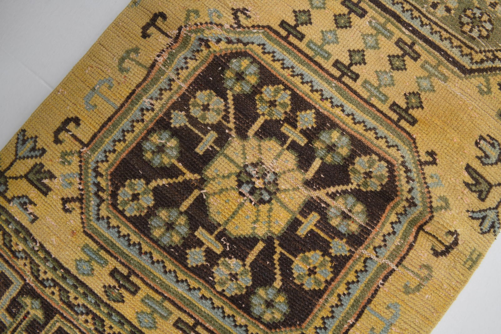 2'4'' x 4'3'' Handmade Vintage Wool Rug - 18538 - 5