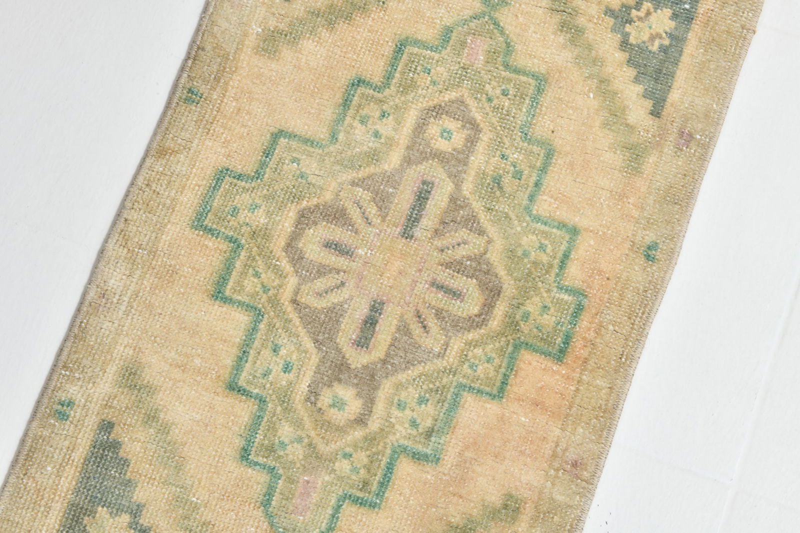 1'5'' x 3'6'' Handmade Vintage Wool Patchwork Rug - 19509 - 6