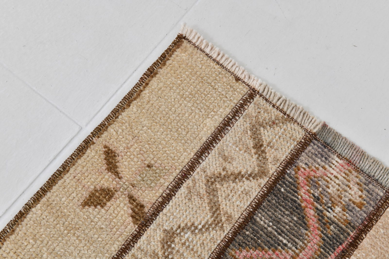 2'4'' x 10'6'' Turkish Vintage Runner Rug - 21401 - 10