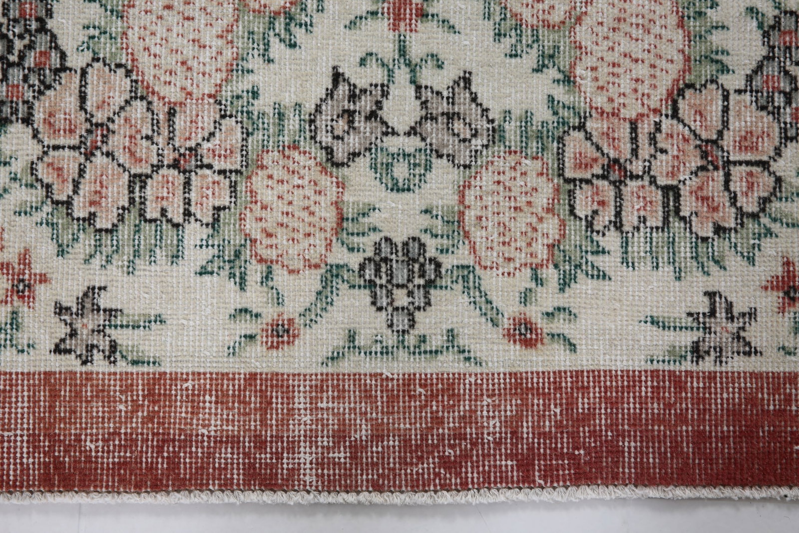 3'8'' x 6'9'' Handmade Vintage Wool Rug - 5660 - 11