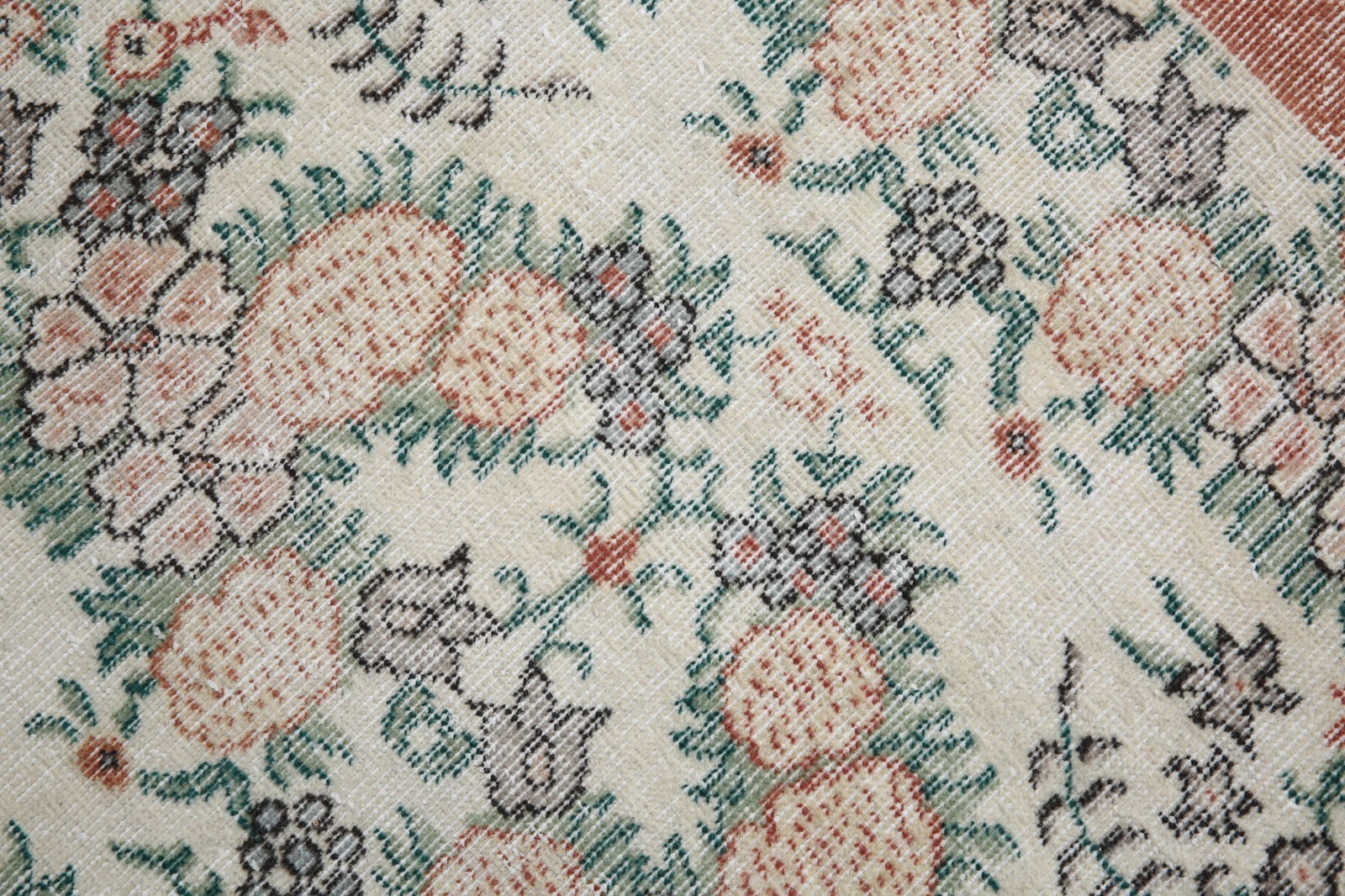 3'8'' x 6'9'' Handmade Vintage Wool Rug - 5660 - 6