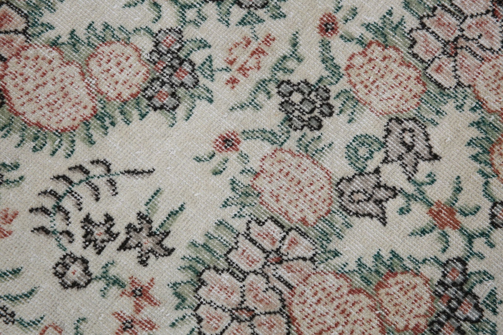 3'8'' x 6'9'' Handmade Vintage Wool Rug - 5660 - 7