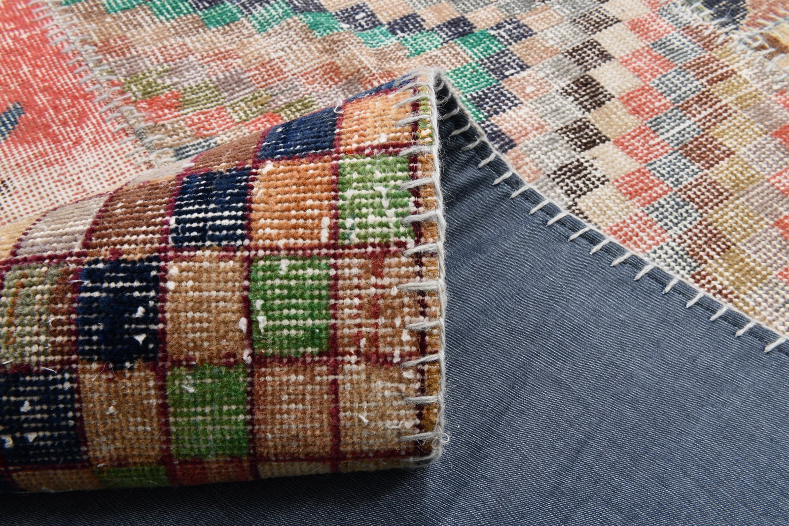 6'10'' x 9'11'' Handmade Vintage Wool Patchwork Rug - 21530 - 15