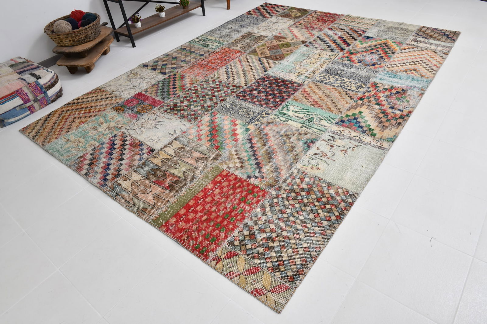8'2'' x 11'5'' Handmade Vintage Wool Rug - 21531 - 4