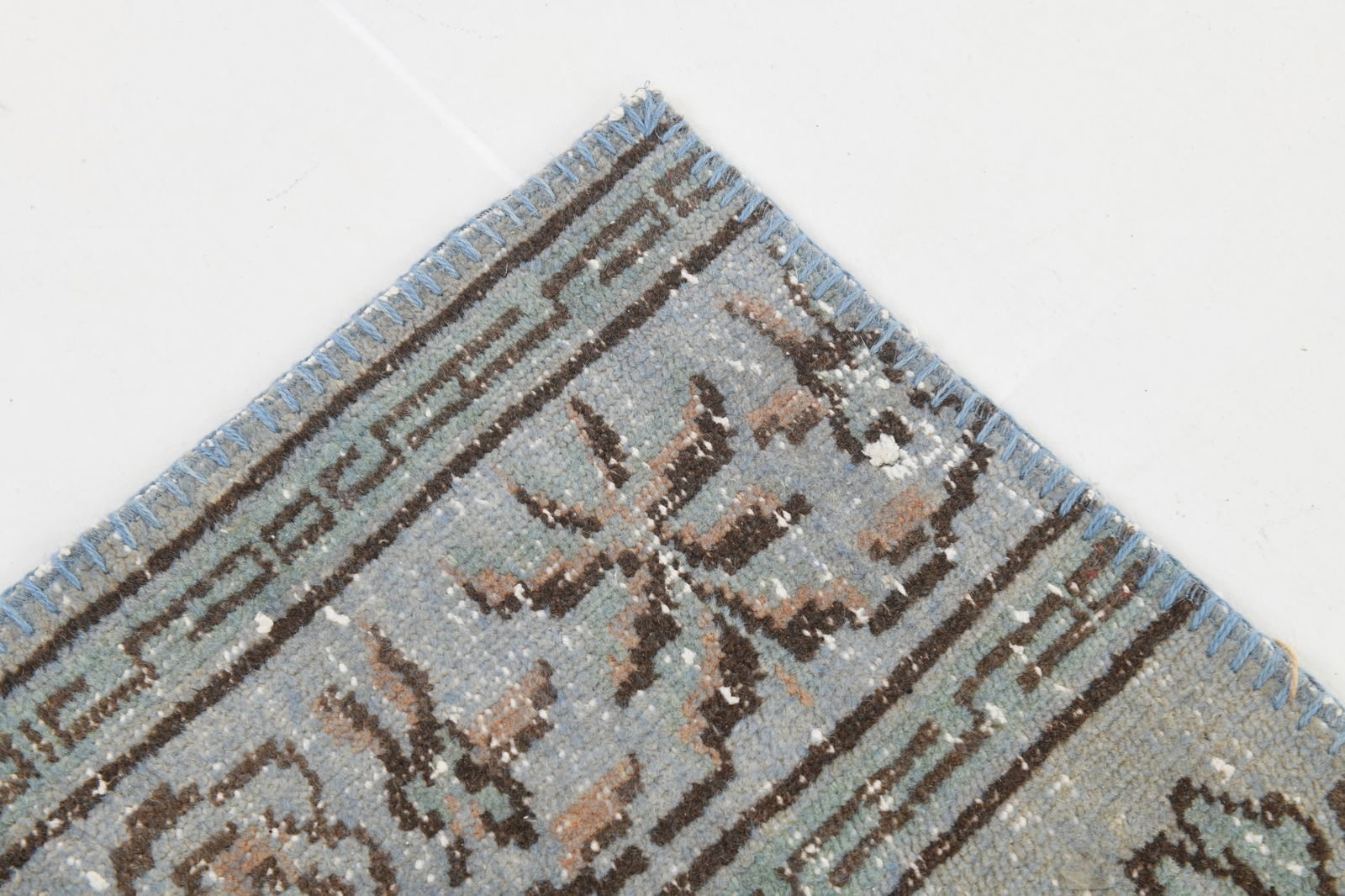 5'7'' x 8'2'' Handmade Vintage Wool Patchwork Rug - 294 - 10