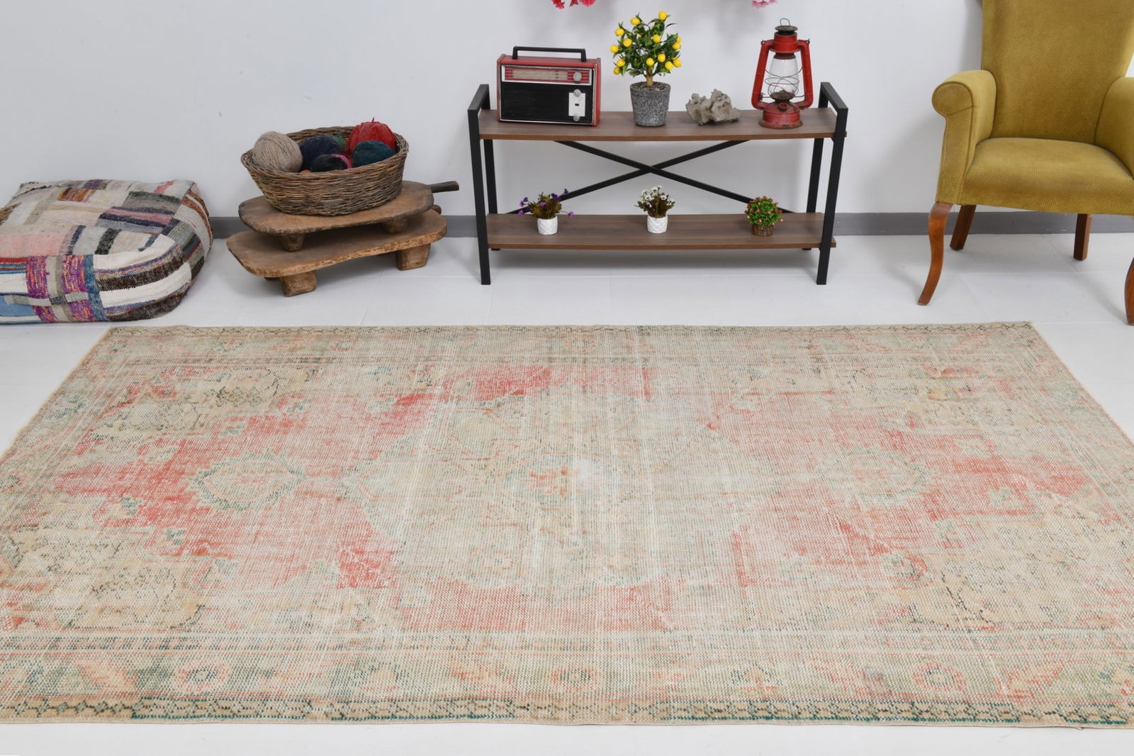 5'8'' x 9'4'' Handmade Vintage Wool Rug - 20168 - 3