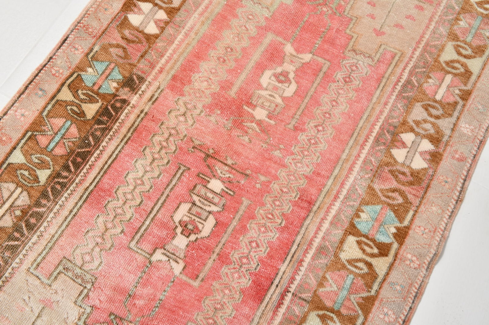 3'10'' x 6'10'' Turkish Vintage Runner Rug - 22164 - 6