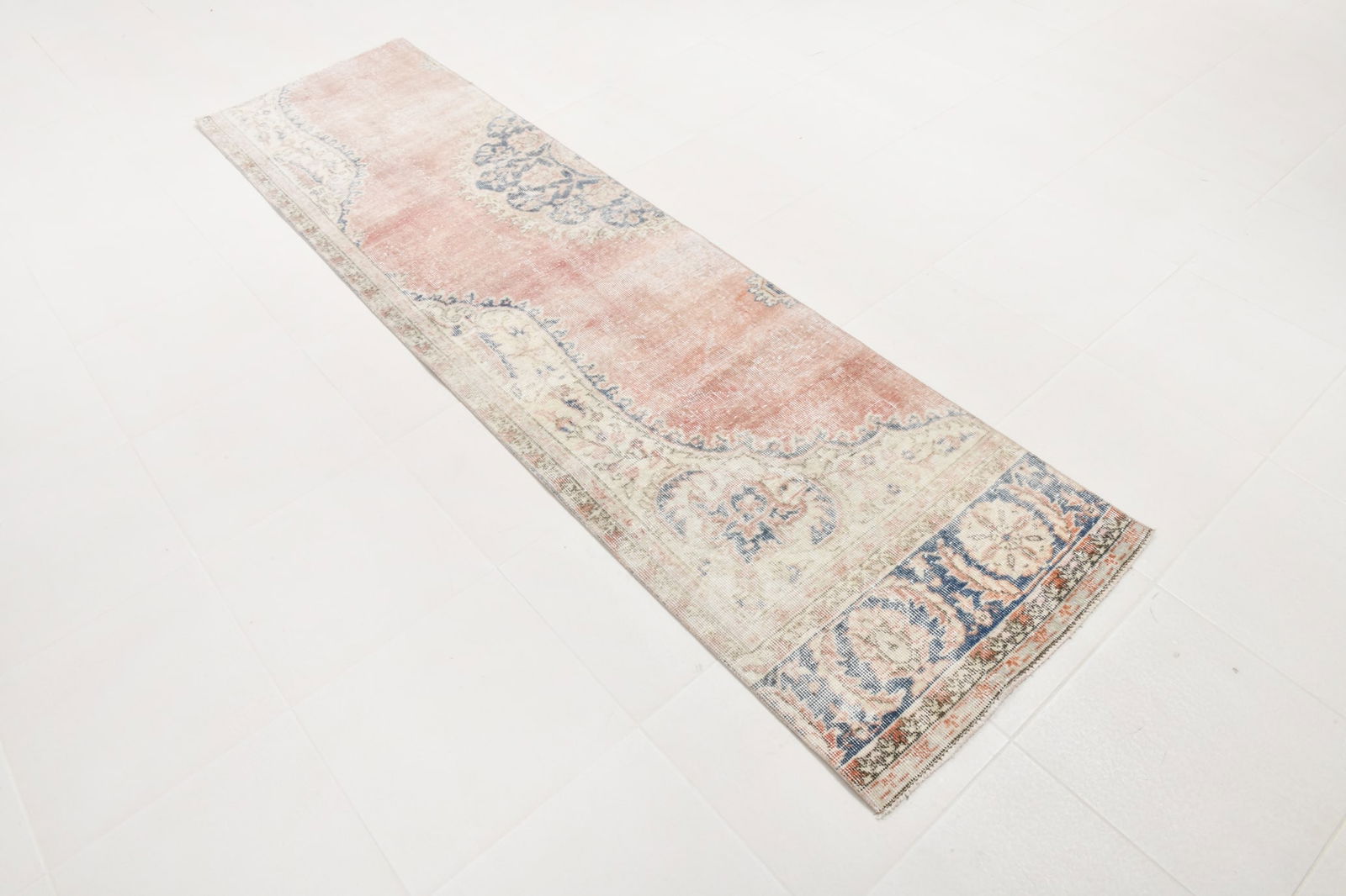 2'4'' x 8'11'' Handmade Vintage Wool Rug - 22442 - 18