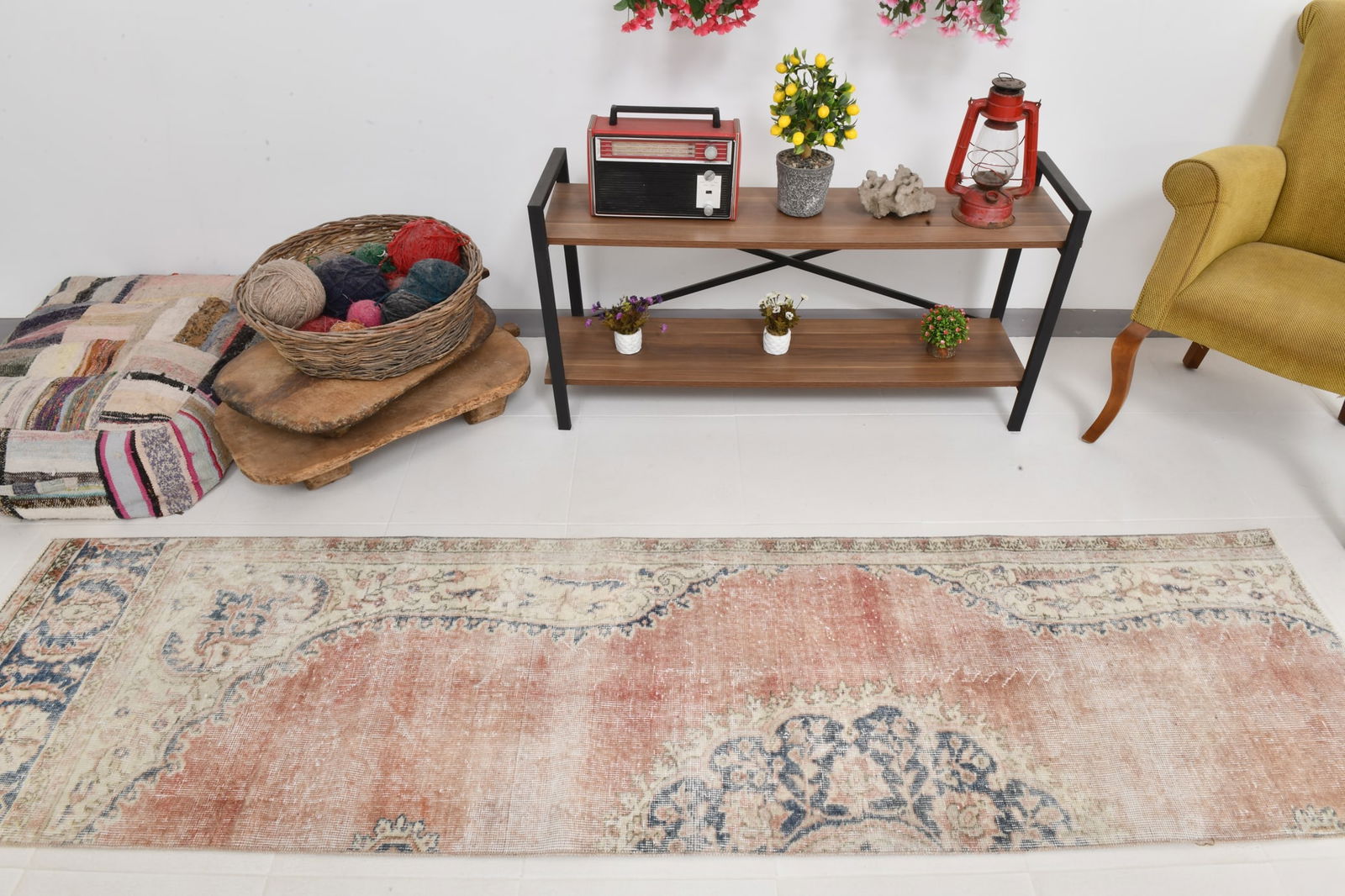 2'4'' x 8'11'' Handmade Vintage Wool Rug - 22442 - 3