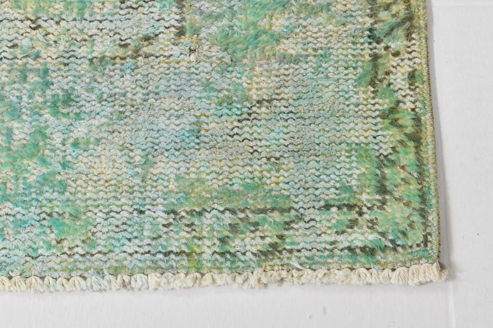 5'6'' x 9'0'' Handmade Vintage Wool Rug - 20133 - 10