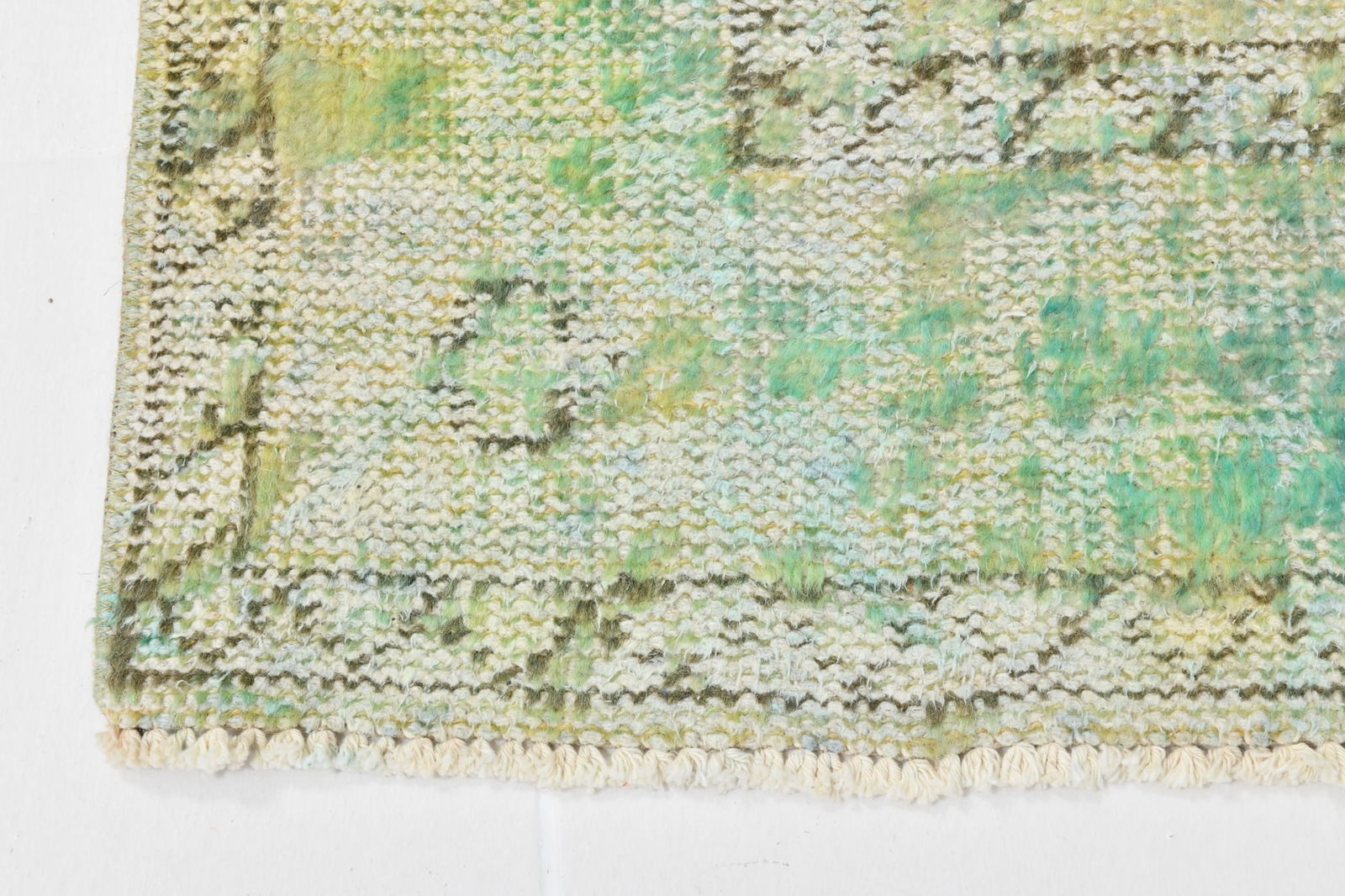 5'6'' x 9'0'' Handmade Vintage Wool Rug - 20133 - 9