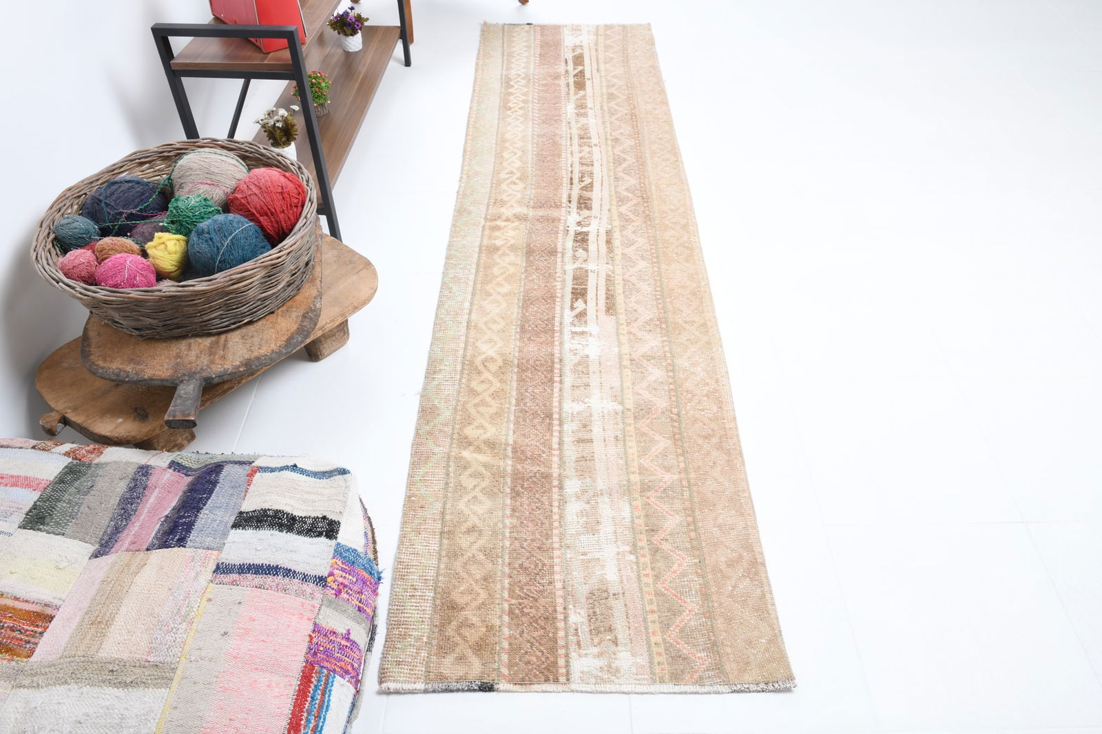 2'3'' x 9'3'' Turkish Vintage Runner Rug - 17380 - 5