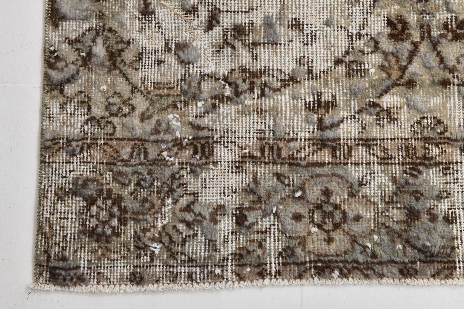 2'7'' x 8'10'' Handmade Vintage Wool Rug - 20340 - 12