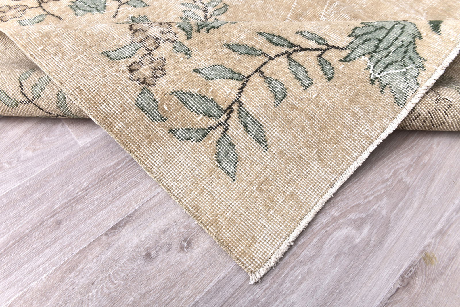 6'9'' x 10'2'' Handmade Vintage Wool Rug - 240651 - 12