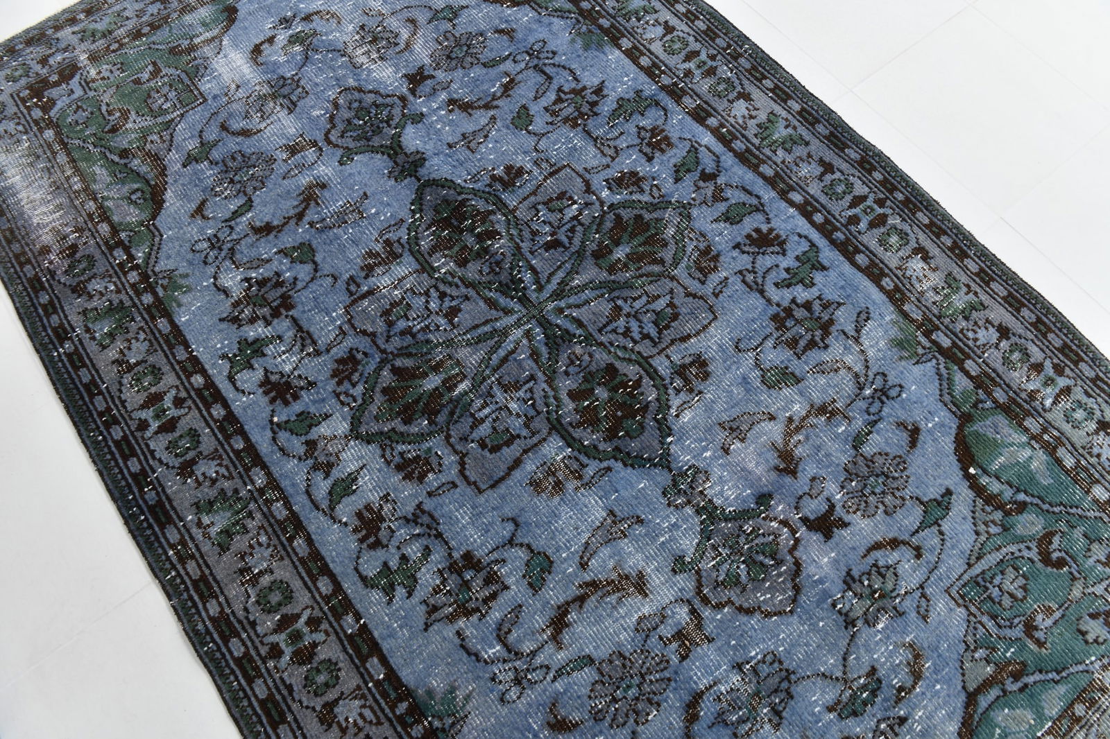 5'0'' x 8'3'' Turkish Vintage Runner Rug - 23247 - 6