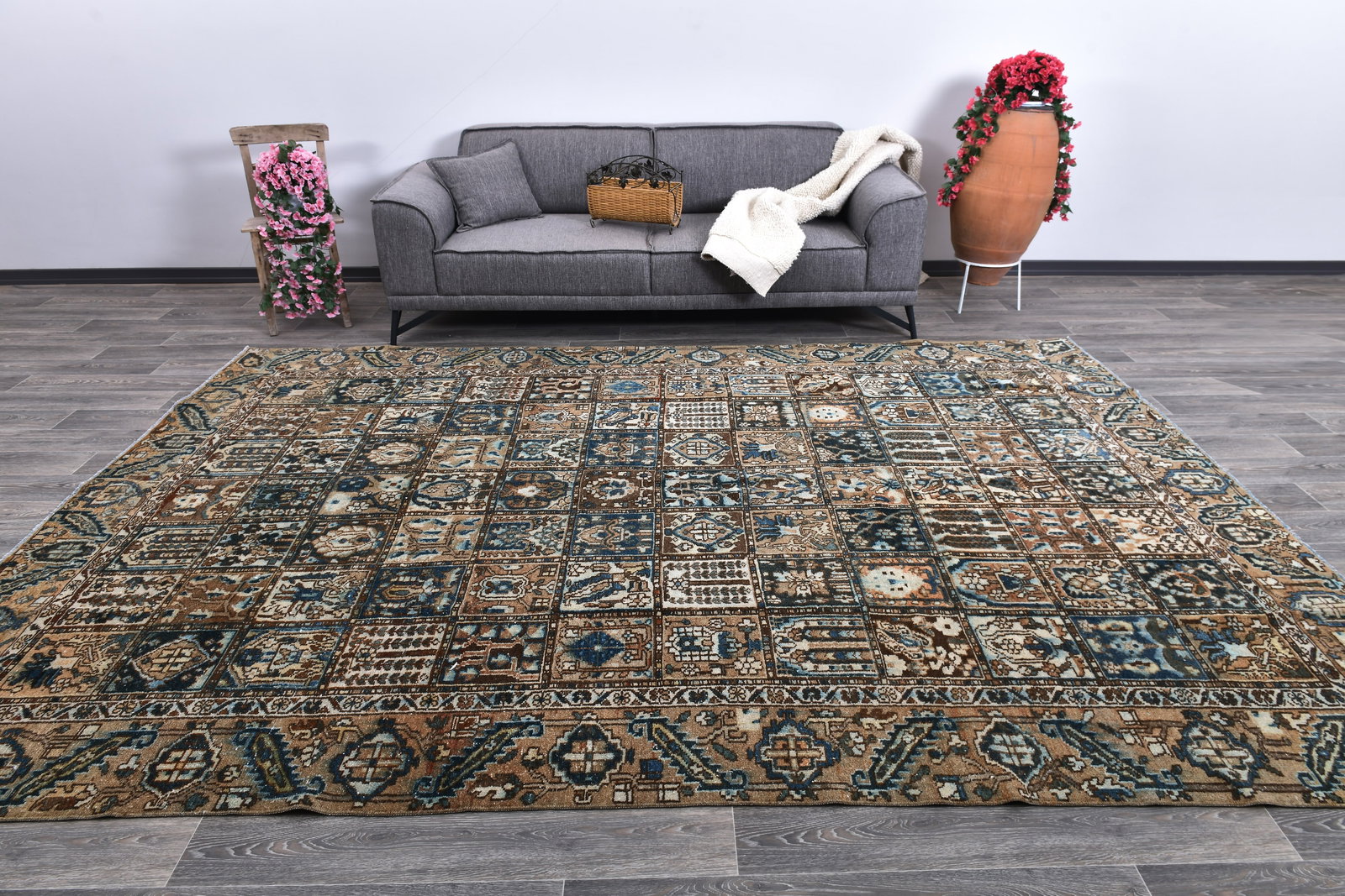 7'11'' x 11'9'' Unique Handmade Vintage Rug - 242591 (1 of 15)