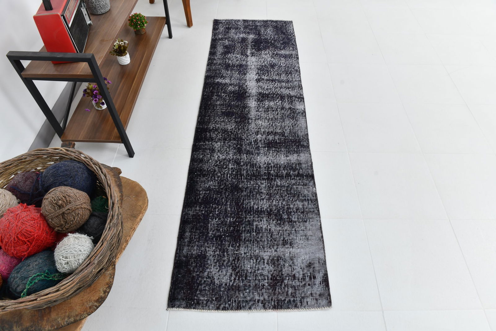 2'0'' x 7'1'' Handmade Vintage Wool Rug - 23221 - 5