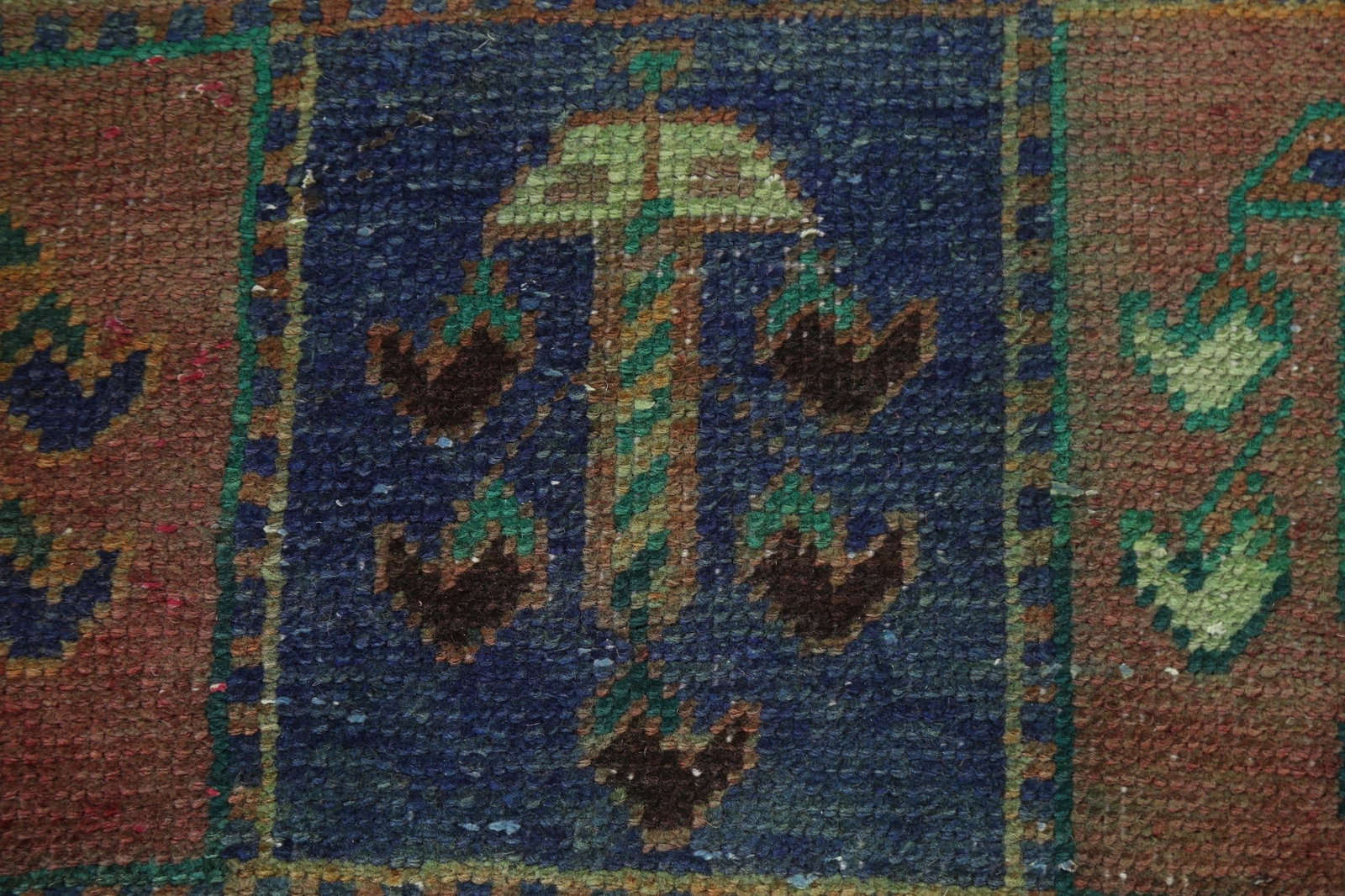 Antique Bakhtiari Persian Area Rug 4x8 - 9