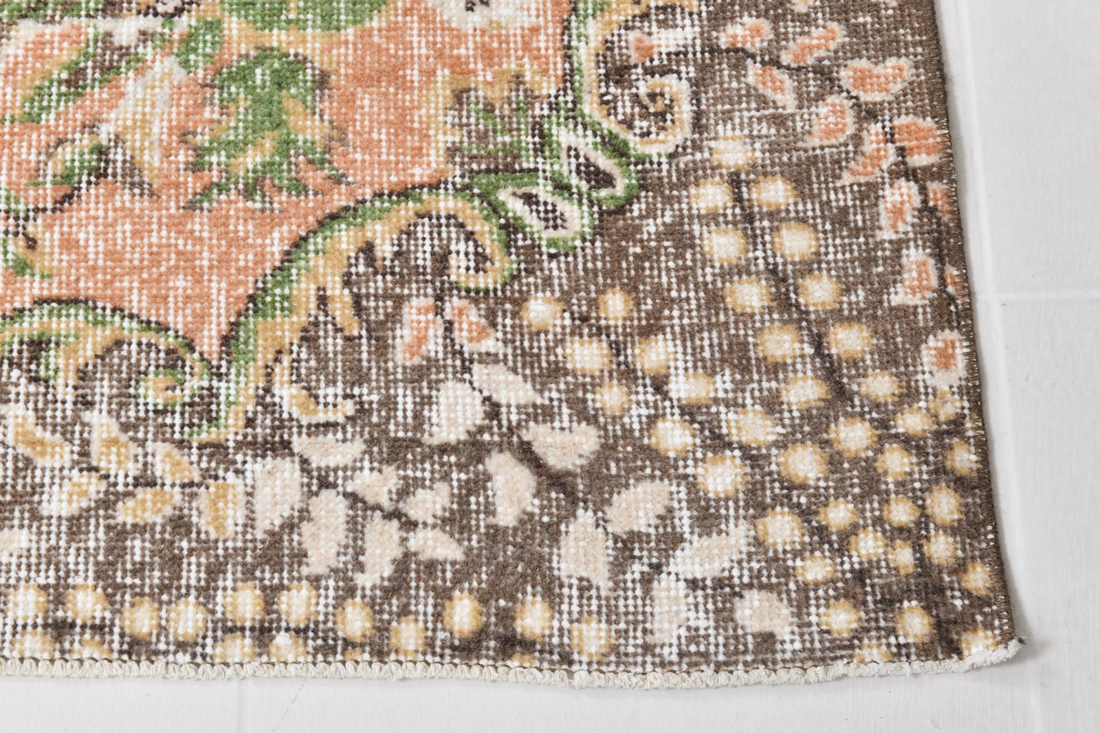 5'8'' x 9'11'' Handmade Vintage Wool Rug - 21537 - 10