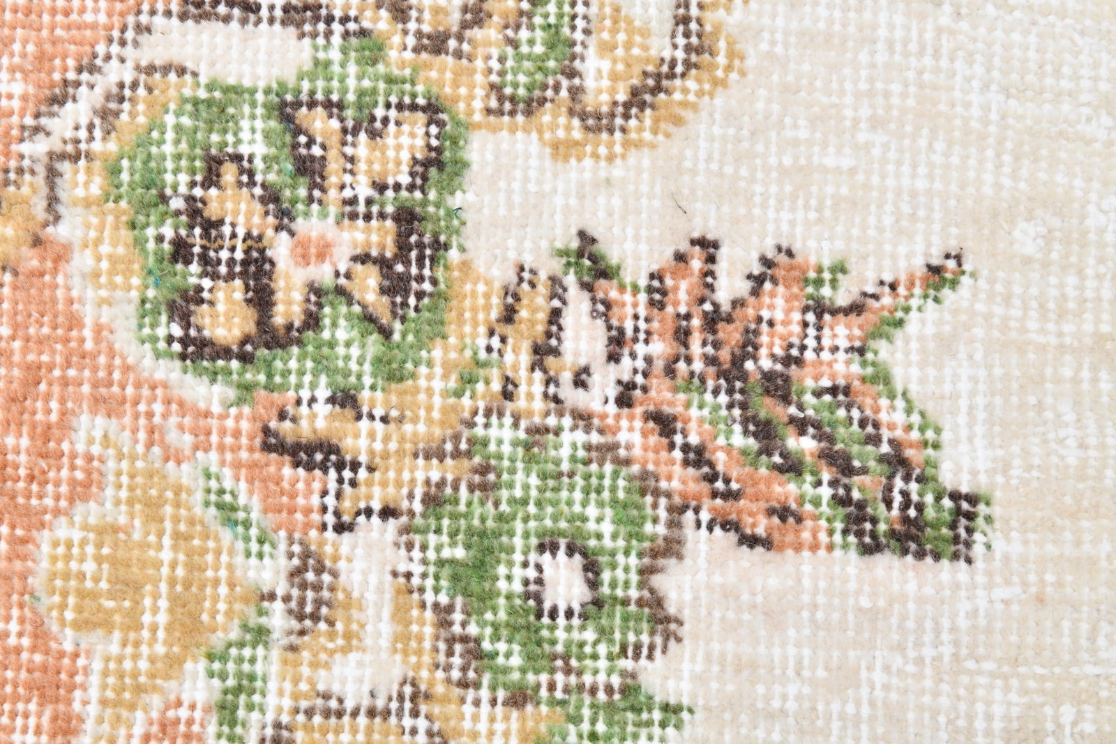 5'8'' x 9'11'' Handmade Vintage Wool Rug - 21537 - 19