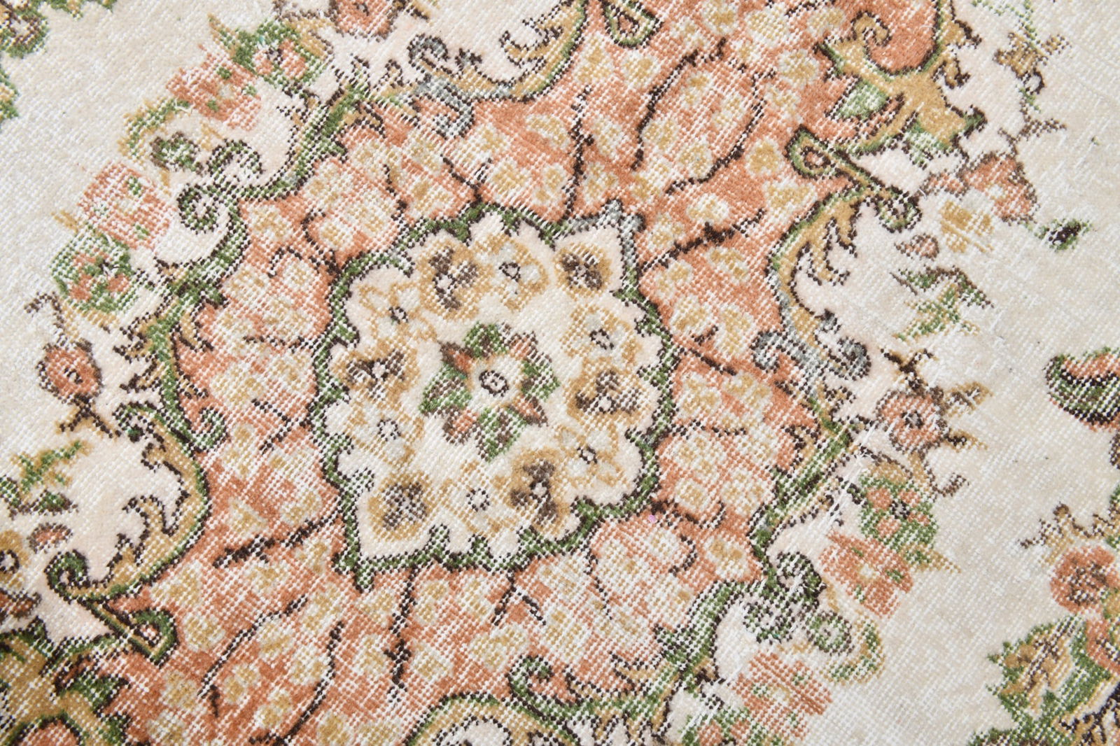 5'8'' x 9'11'' Handmade Vintage Wool Rug - 21537 - 6