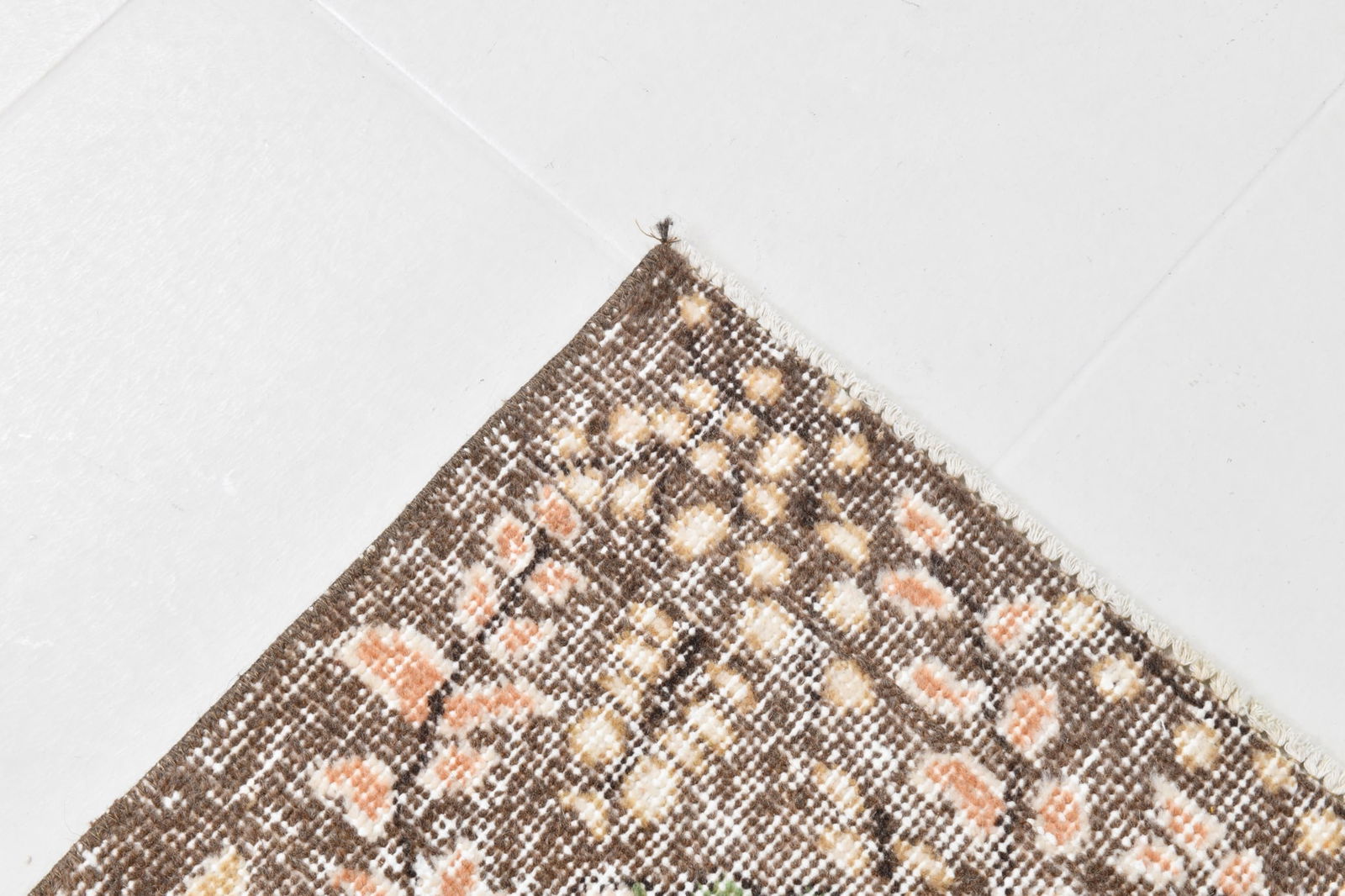 5'8'' x 9'11'' Handmade Vintage Wool Rug - 21537 - 8