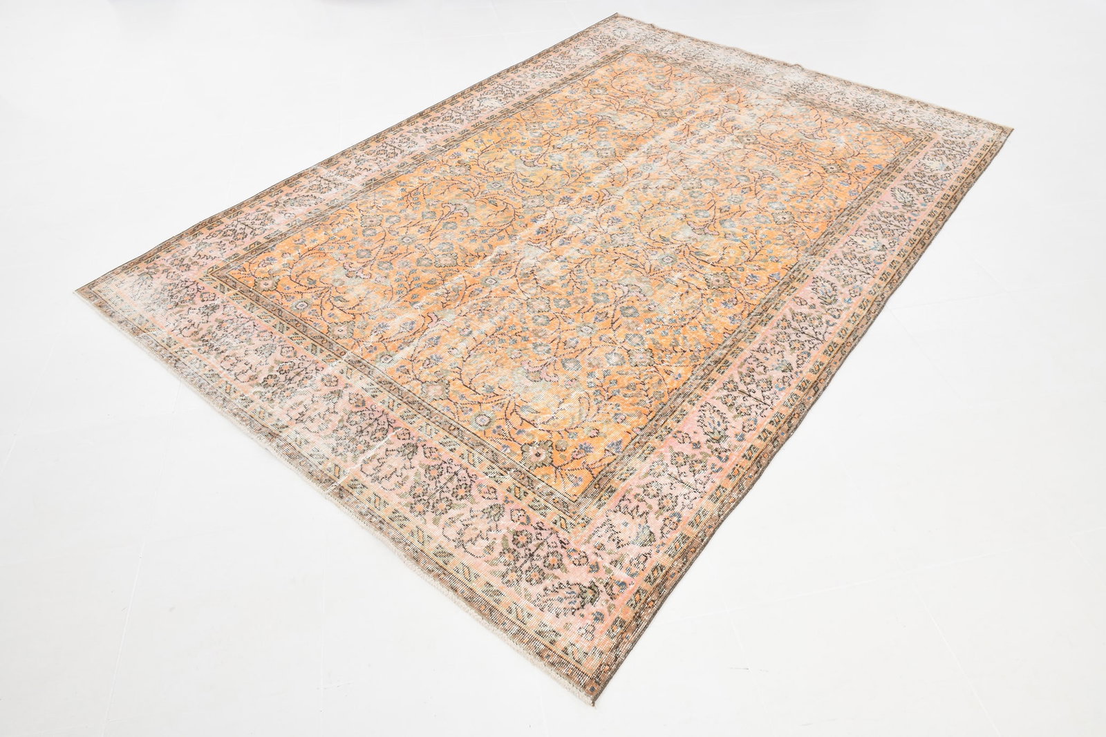 6'8'' x 9'8'' Handmade Vintage Wool Rug - 7062 - 18