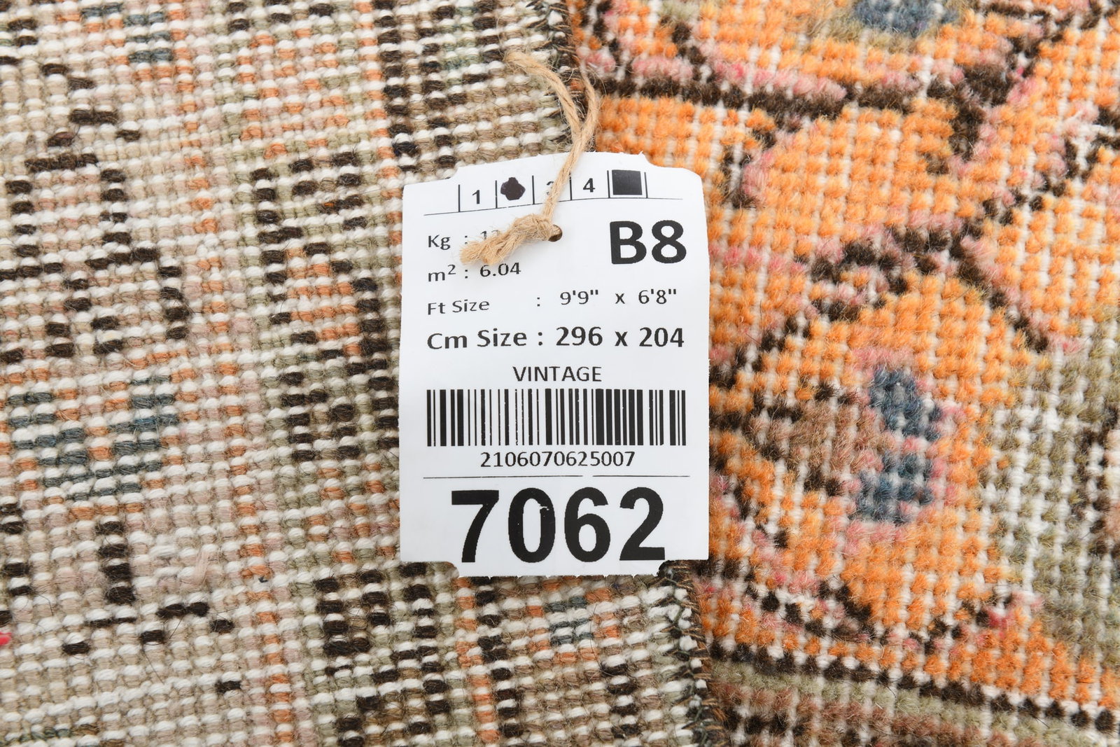 6'8'' x 9'8'' Handmade Vintage Wool Rug - 7062 - 19