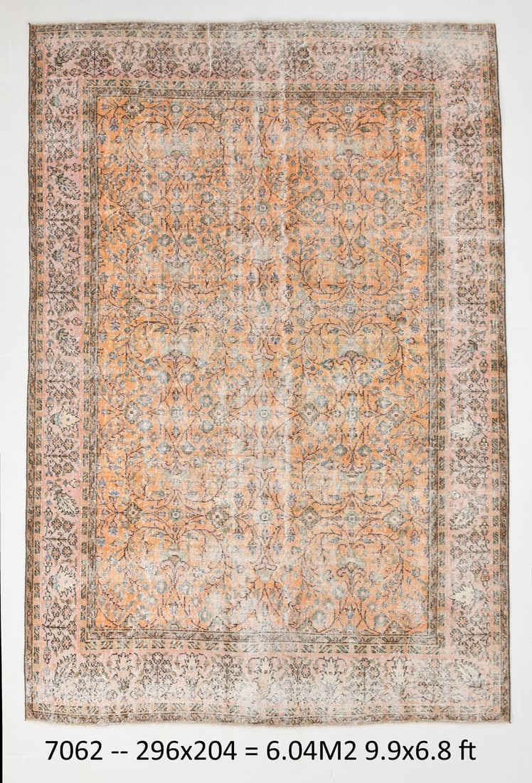 6'8'' x 9'8'' Handmade Vintage Wool Rug - 7062: Title: 6'8'' x 9'8'' Handmade Vintage Wool Rug - 7062 Description:6'8'' x 9'8'' Handmade Vintage Wool Rug - 7062 Origin:Turkiye Date/Period:1960-90 Materials:Wool,Cotton Dimension:6'8''x9'8'' ft, 204x