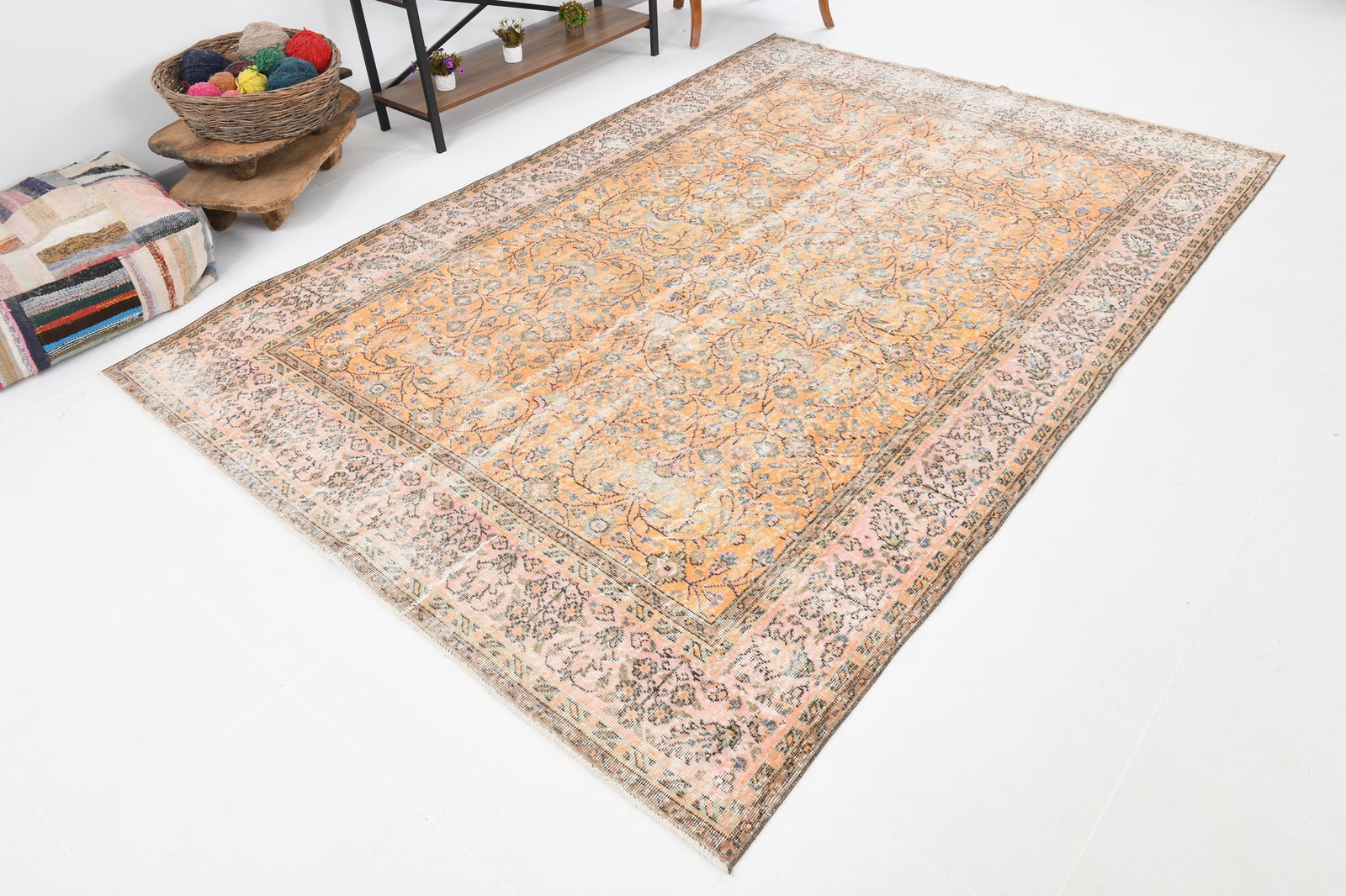 6'8'' x 9'8'' Handmade Vintage Wool Rug - 7062 - 4