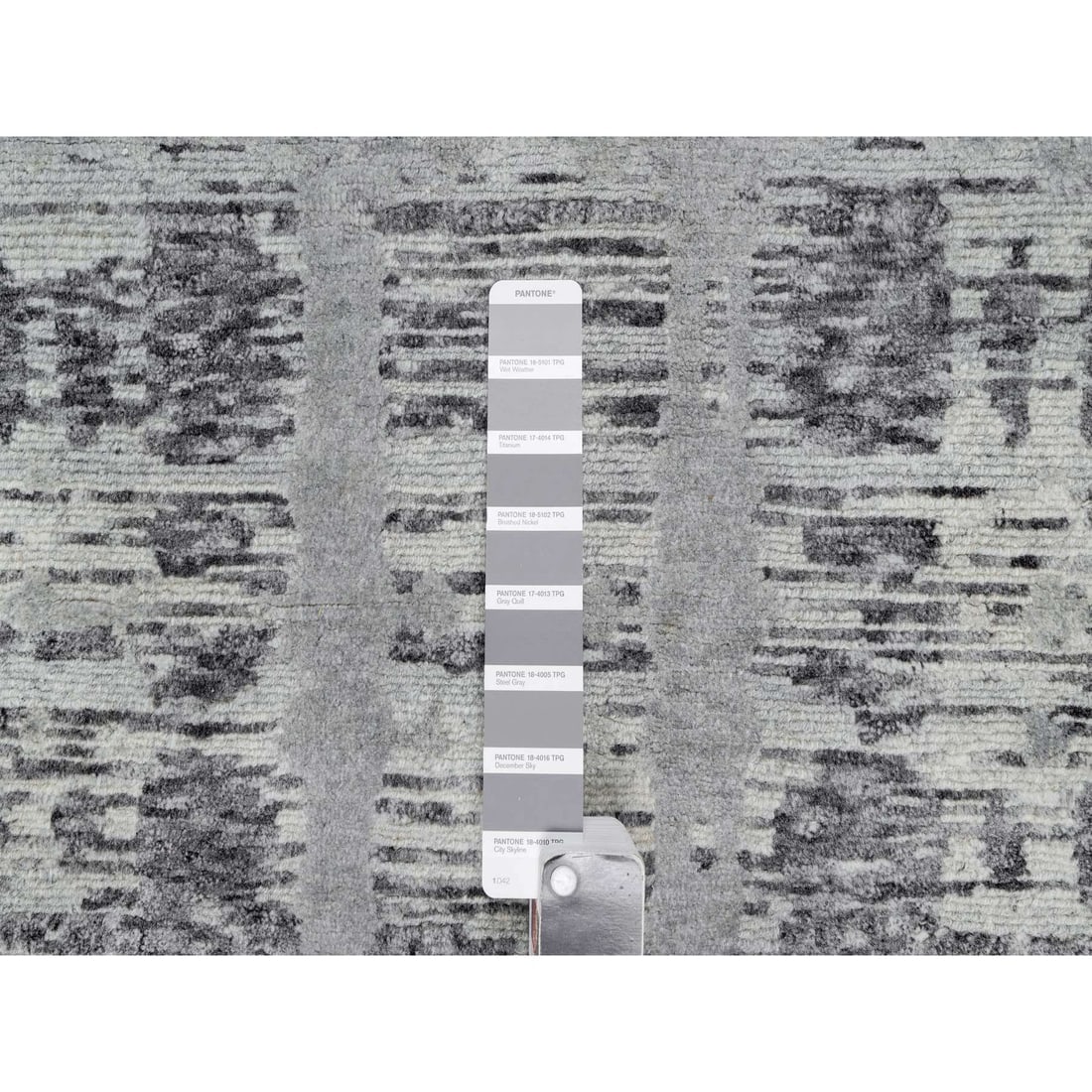 Ash Gray, Undyed Natural Wool, Modern Design, Hand Knotted, Runner Rug - 4